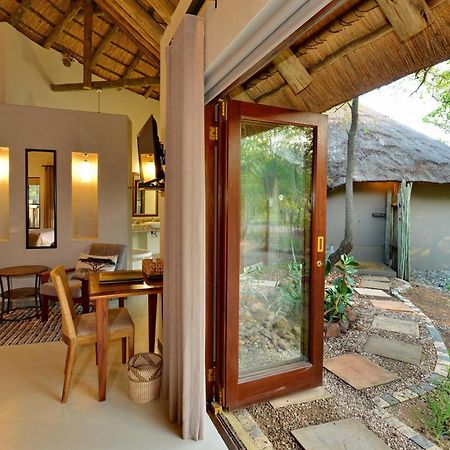 Tambuti Lodge Pilanesberg Ngoại thất bức ảnh