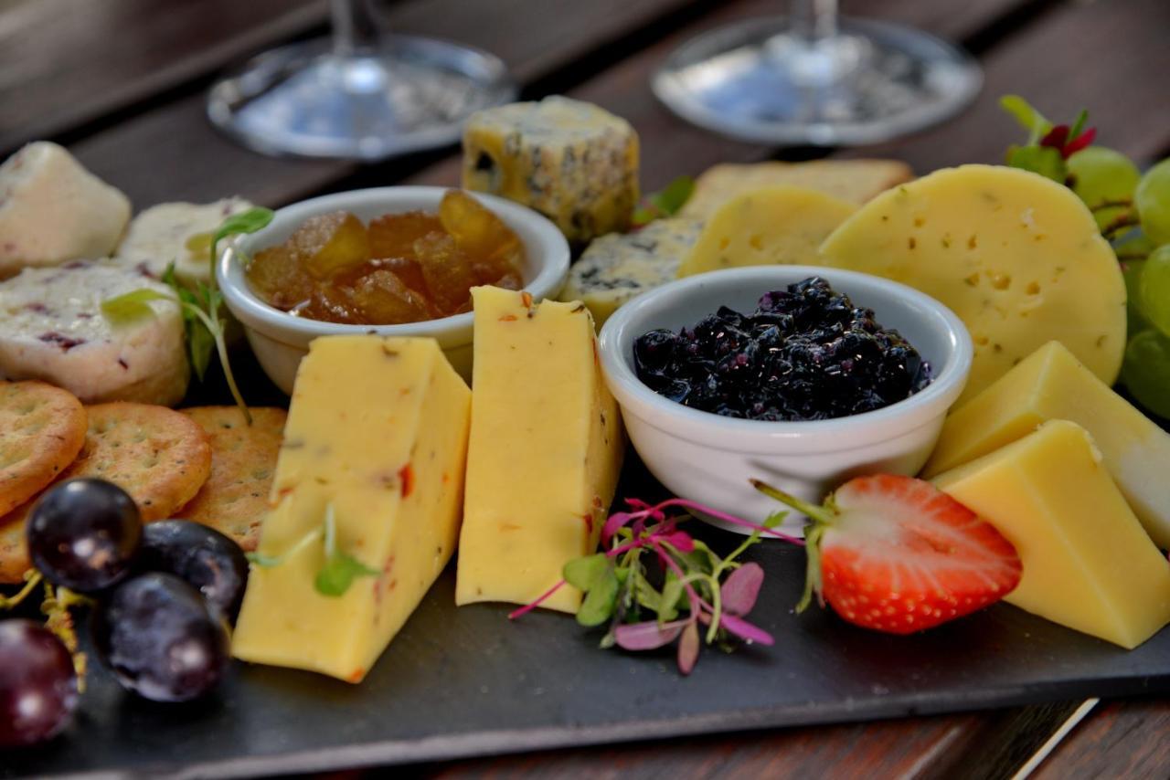 Tambuti Lodge Pilanesberg Ngoại thất bức ảnh
